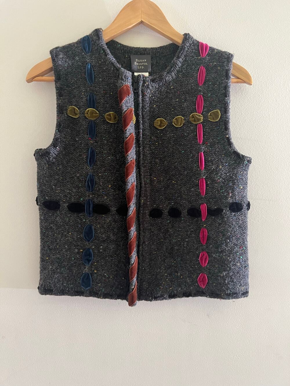Susan Bristol Wool Zip-up Vest Sweater Artsy Weave Embroidery Dark Gray Small
